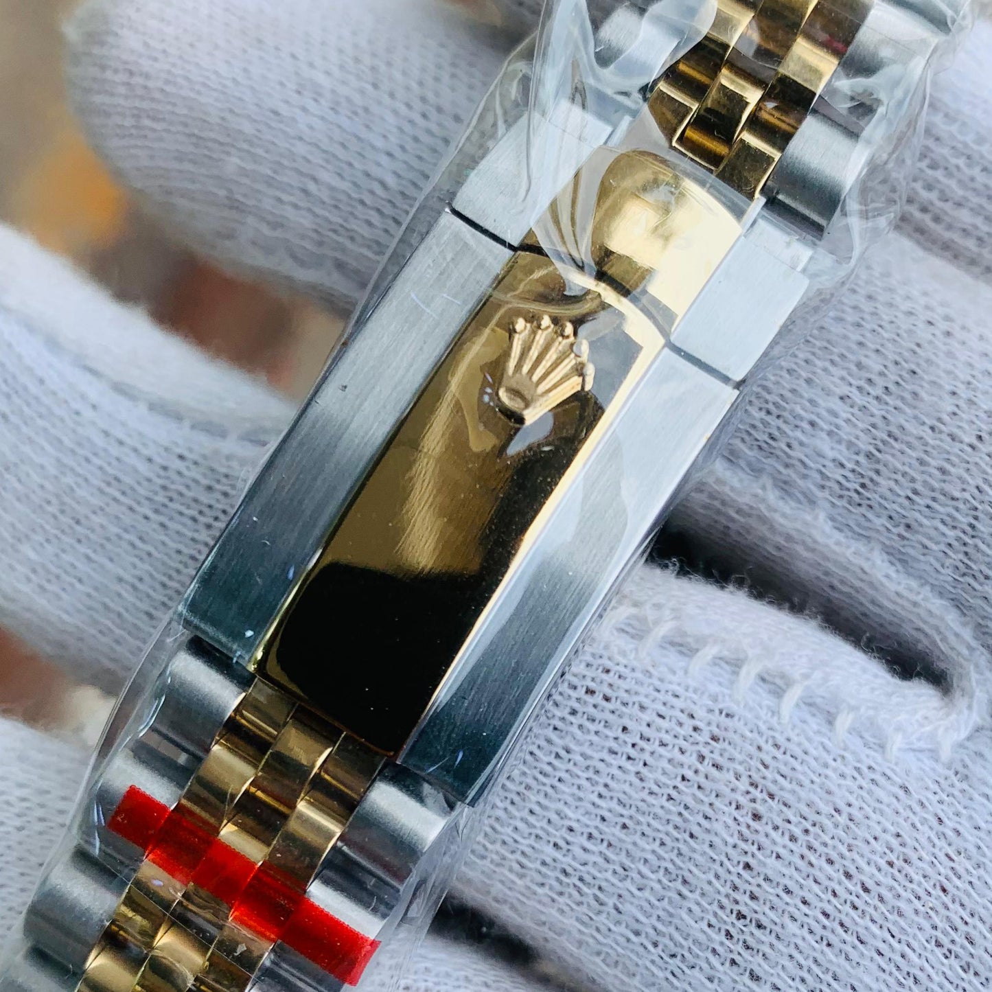Rolex Men 40mm Jubilee Date Just Two Tone Roman Dial With Two-Tone Jubilee Bracelet