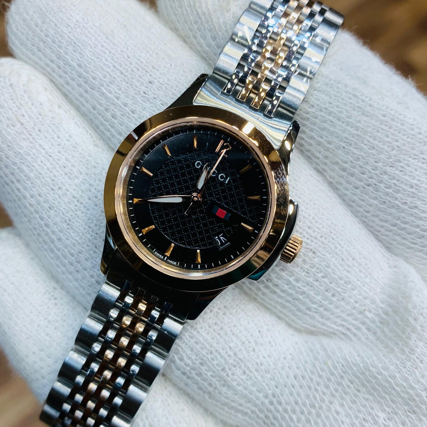 Gucci Women Black Dial Two-tone Bracelet
