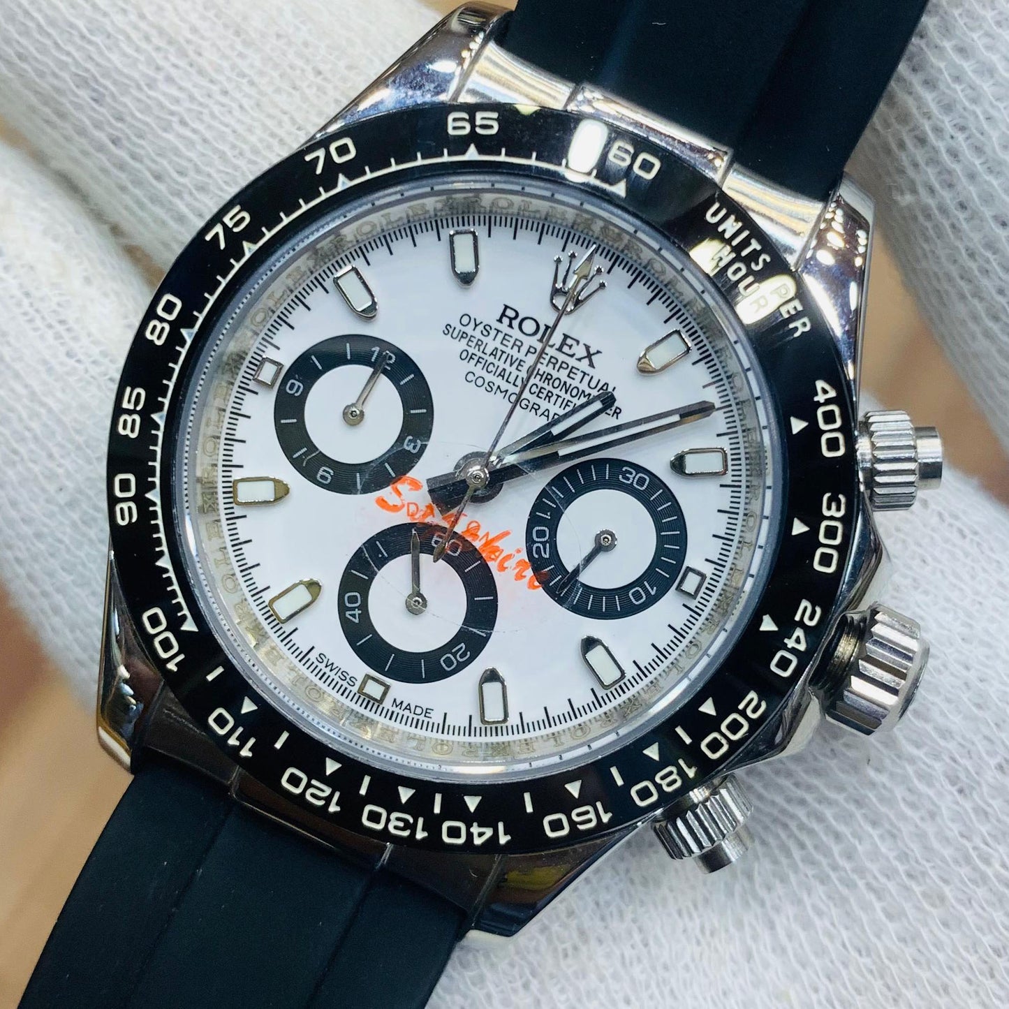 Rolex Men 40mm Daytona White Dial Oyster flex Gold Black Rubber Strap
