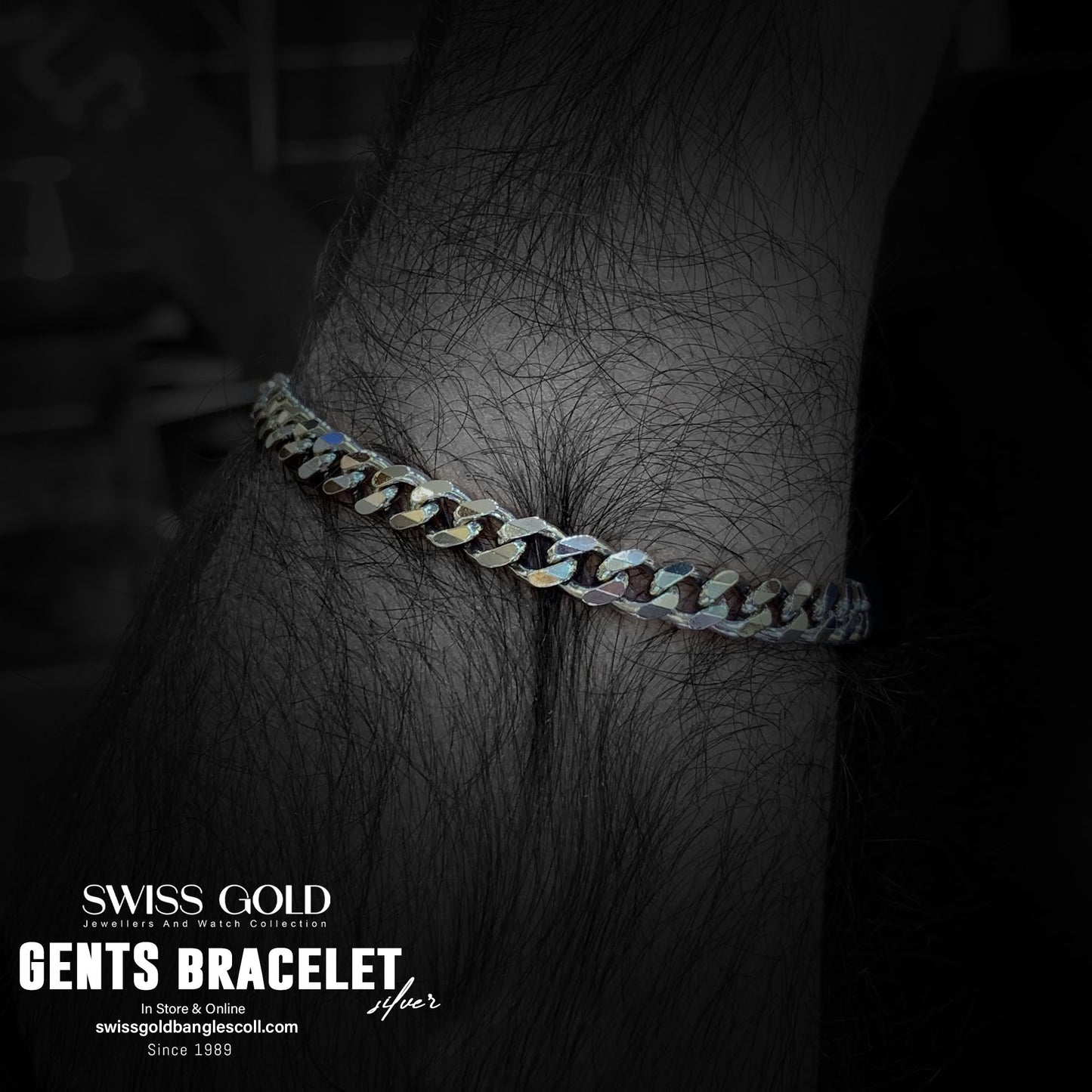 BRACELET