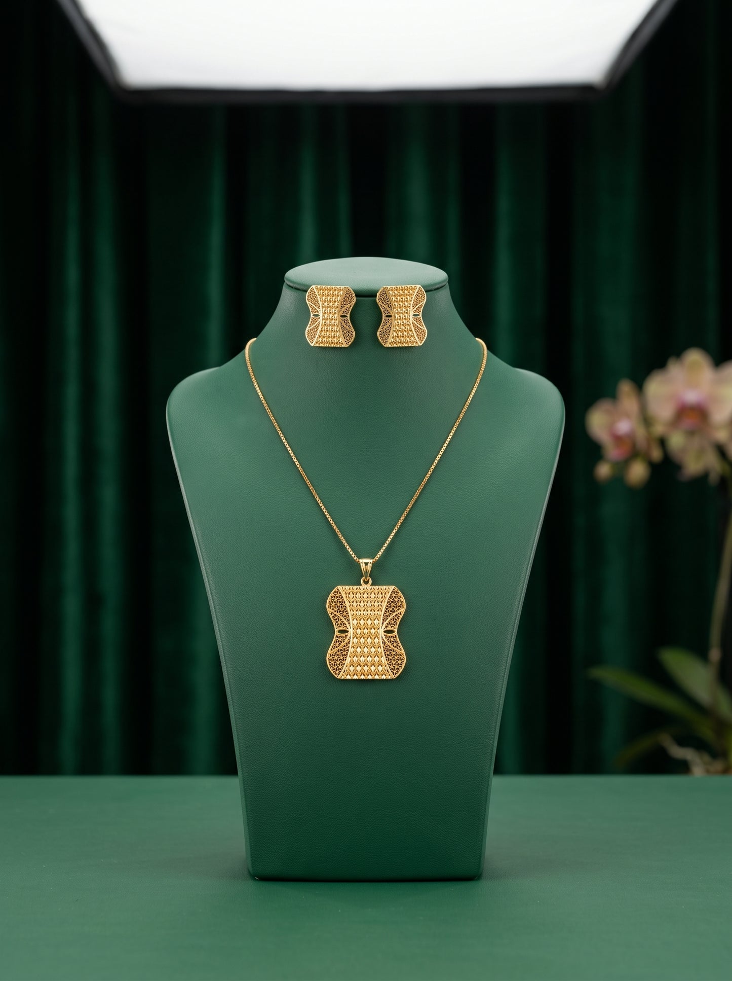 21KT Gold Locket Set-LS-20298-26
