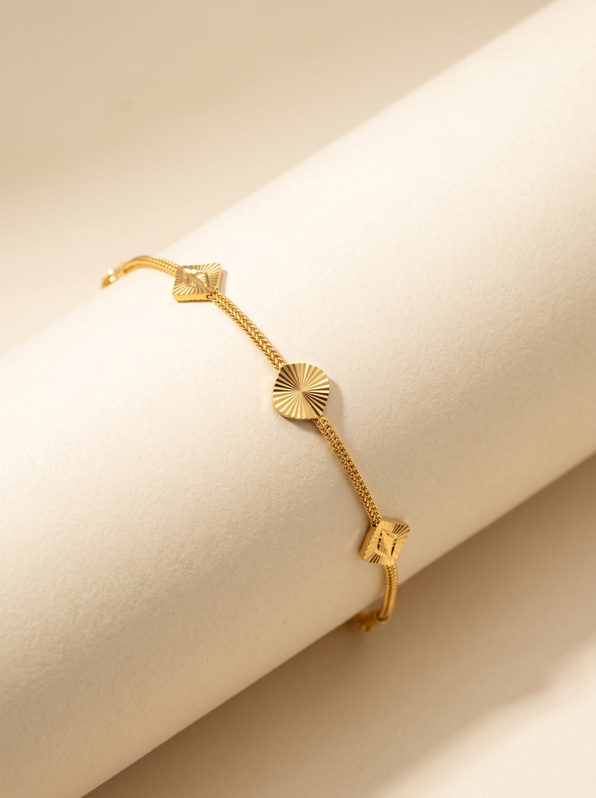 21KT GOLD BRACELET -CB-20361
